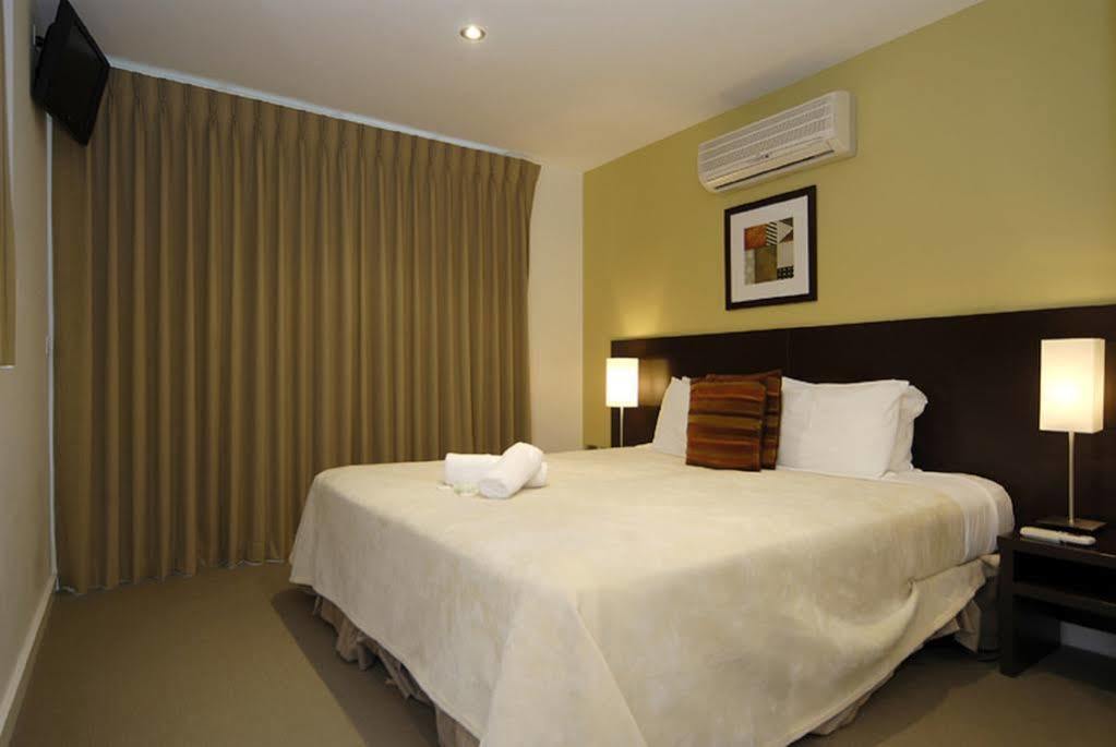 The Dolphin Apartments Apollo Bay Exterior photo